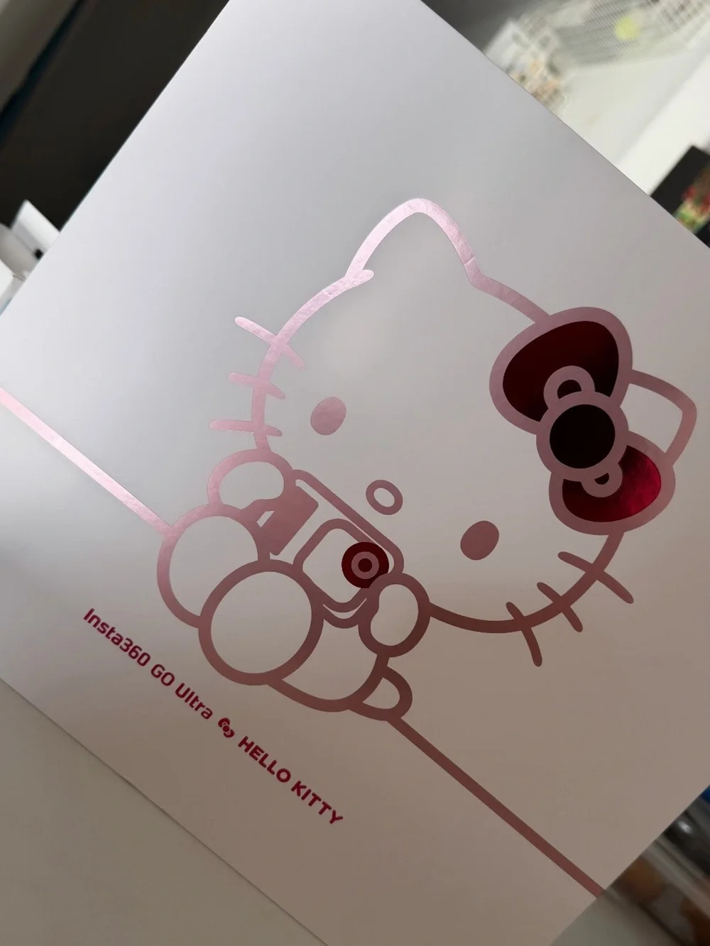 Insta360 GO Ultra x Hello Kitty Special Edition